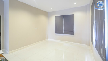 *****บ้านเดี่ยวมือสองย่านนนทบุรี ม.ธารา ราชพฤกษ์-ปิ่นเกล้า เนื้อที่กว้างขวางมากถึง 56.20 ตร.ว. ฟังก์ชัน 3 ห้องนอน 3 ห้องน้ำ ที่จอดรถ 2 คัน สภาพสวย พร้อมเข้าอยู่ บนทำเลแห่งการเดินทาง ใกล้รถไฟฟ้าสายสีแดงอ่อน "สถานีบางซื่อ-ตลิ่งชัน" และทางด่วน "ศรีรัช-วงแหวนรอบนอก"